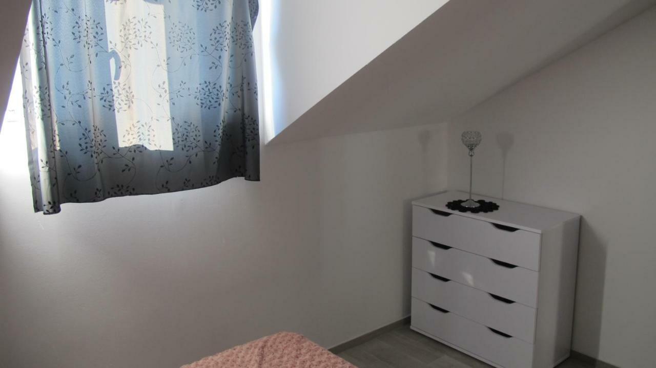 Guesthouse Ruza Sobra Apartments In The Attic Of The House Exterior photo